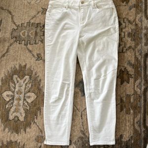 White House Black Market Skinny Jeans - like new!